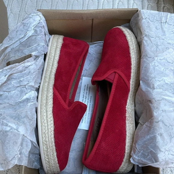 NIB Clarks red suede leather espadrilles sz 7. Azella Theoni Soft cushion soles. - Picture 9 of 10